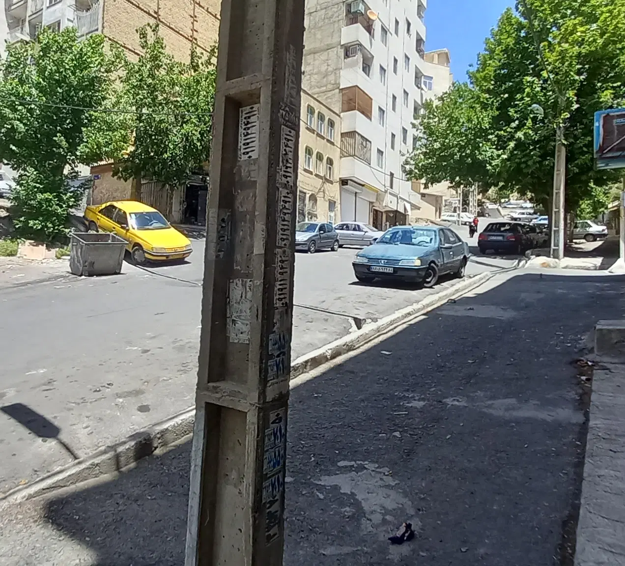مسکونی همکف با موقعیت تجاری بحرخ۱۶متری و درب مستقل