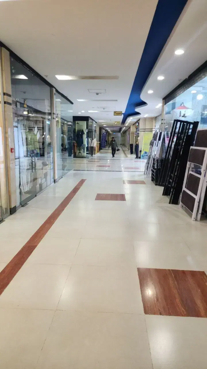 مغازه بازار بزرگ ملل همکف