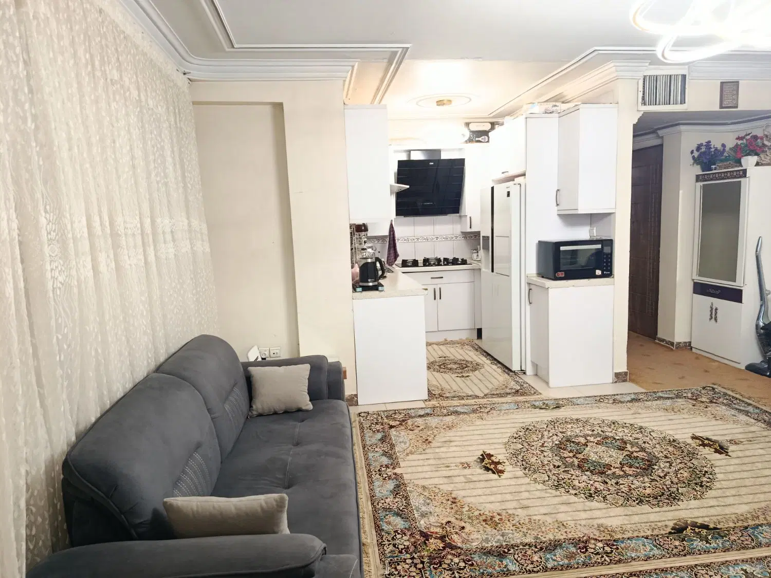 آپارتمان ۵۶ متری بلورسازی کوچه کشاورز کوچه رستمی