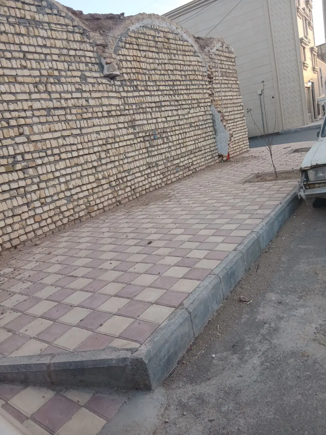 خانه کلنگی دونبش