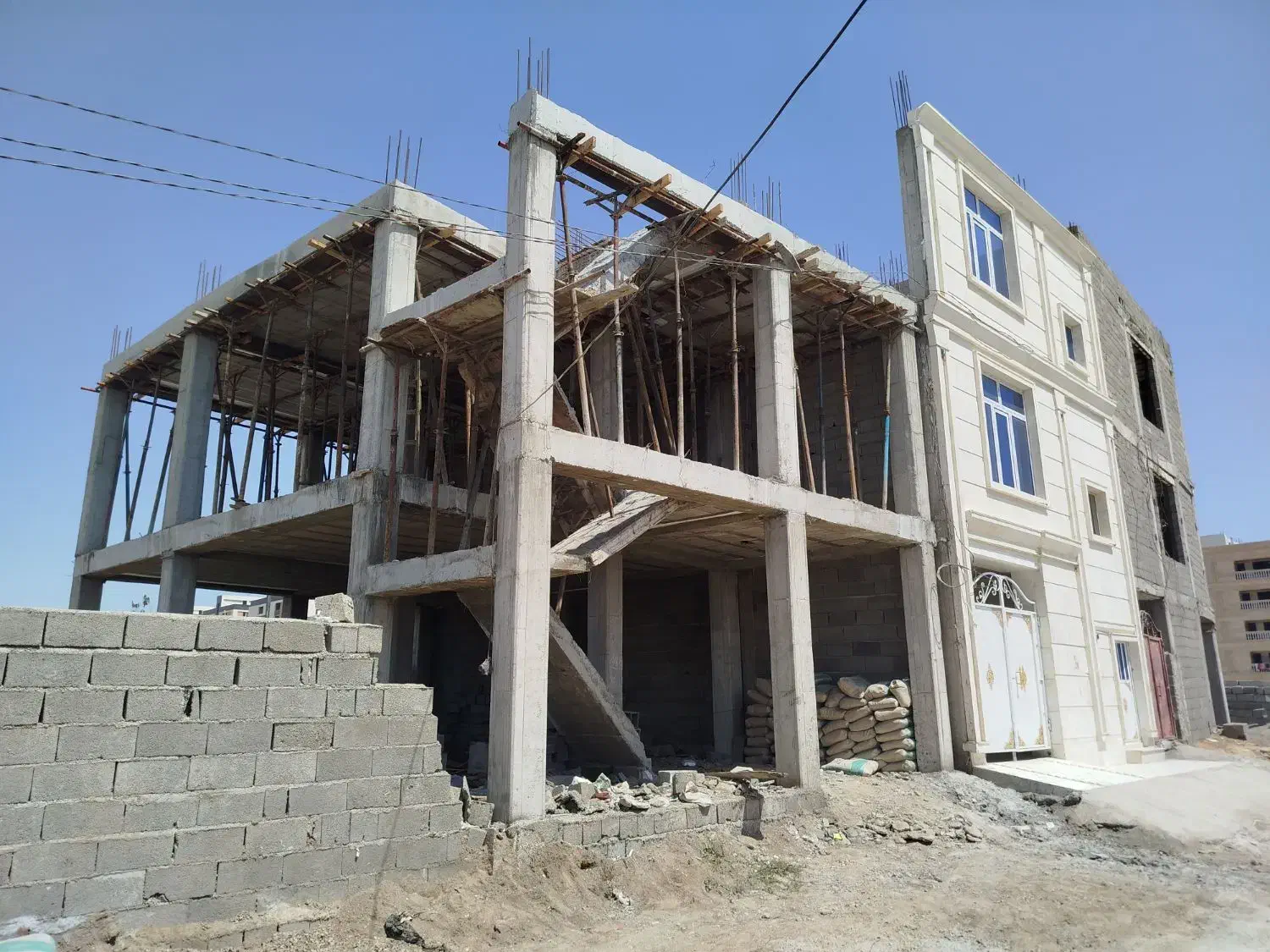 فروش اسکلت2طبقه همراه دیوارچینی