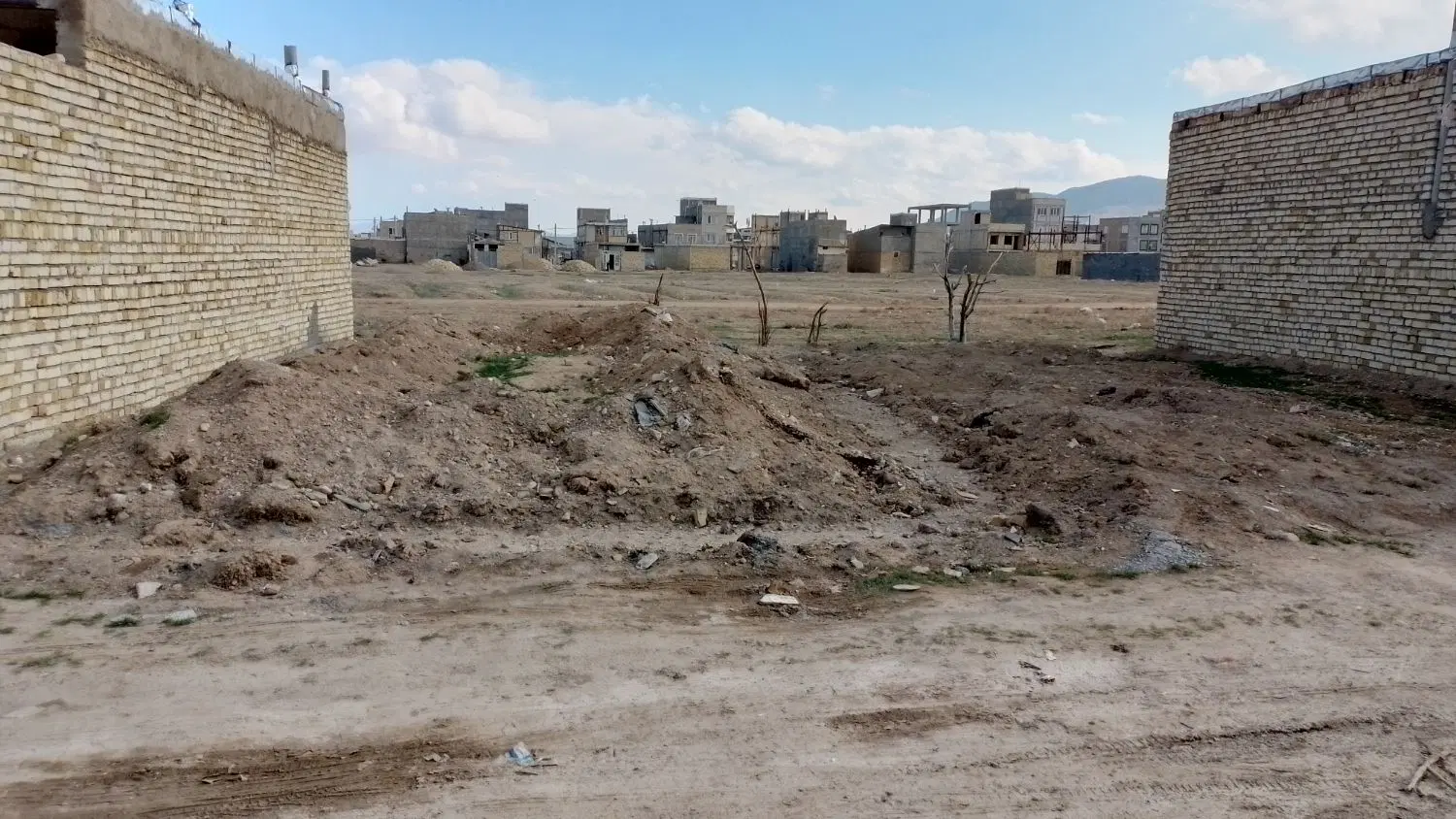 زمین مسکونی