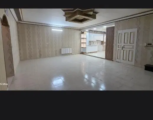 واحد ۸۲متری غرق در نور