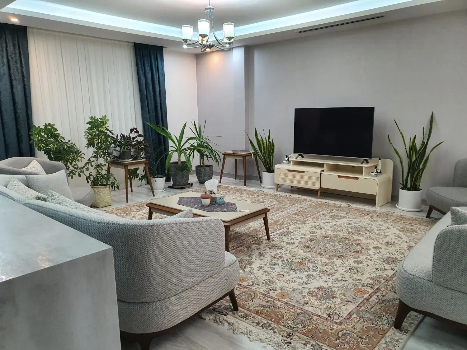 آپارتمان لوکس ۱۳۰ متر_ خیرآباد_