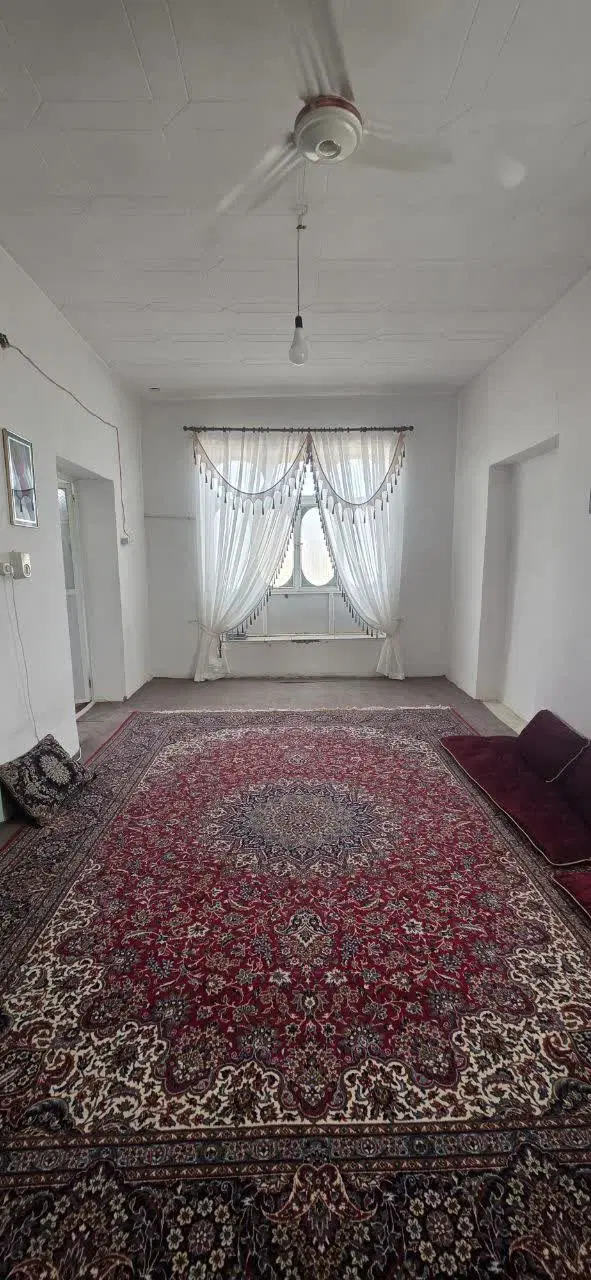 باغ ویلا سنتی استخر دار گلپایگان