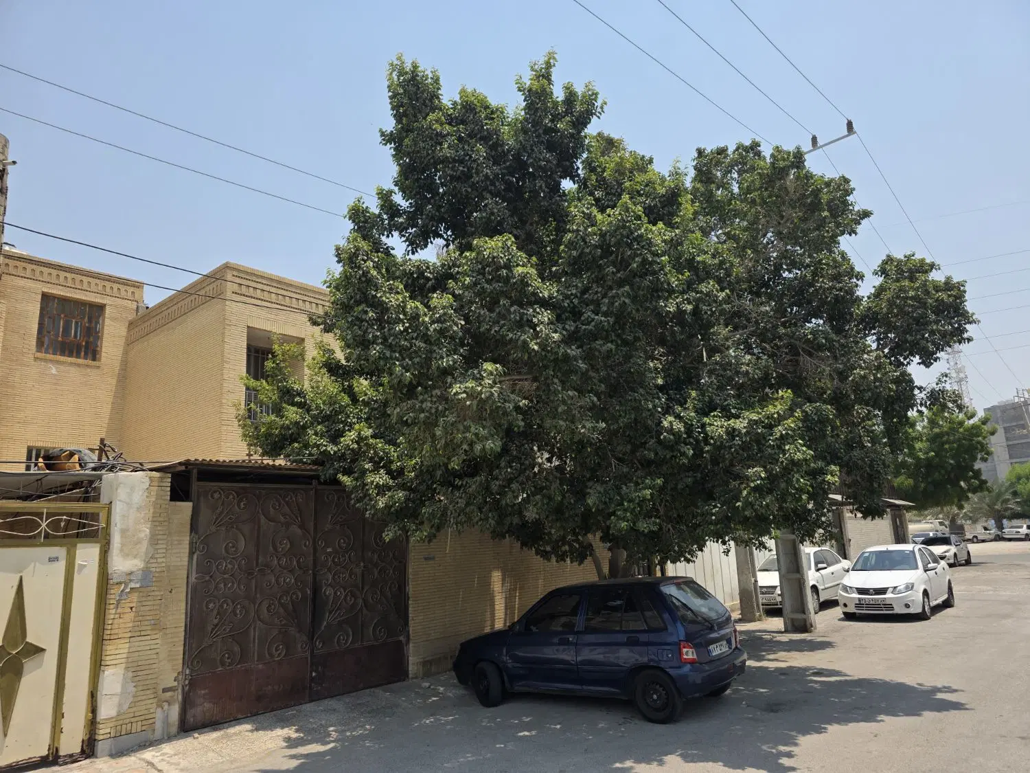 دوطبقه سه راه جهانبار
