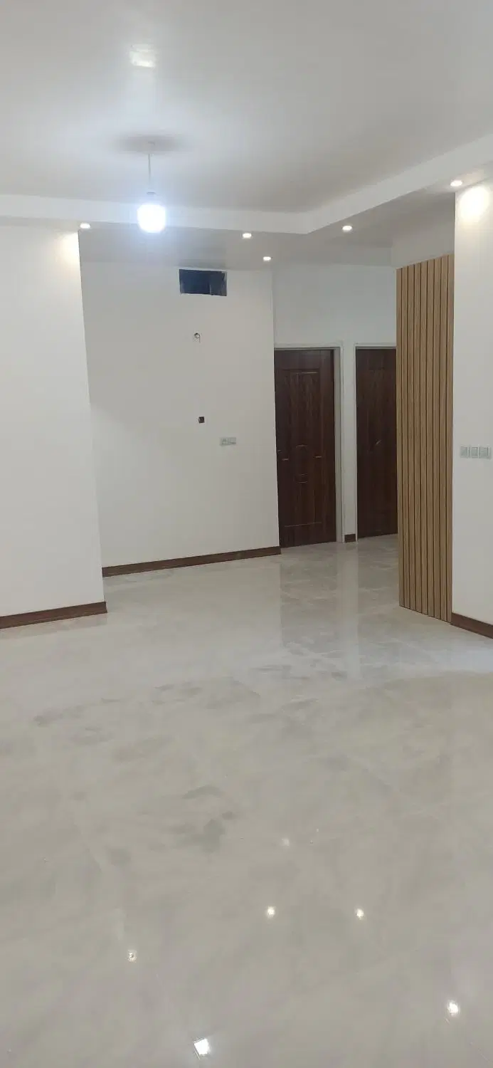 منزل درب حیاط شاپورجان