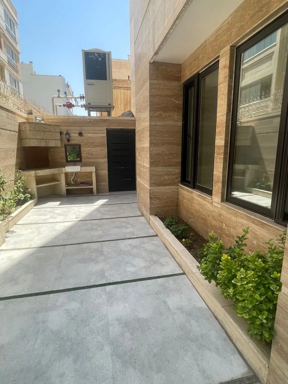 ویلایی فرامرز