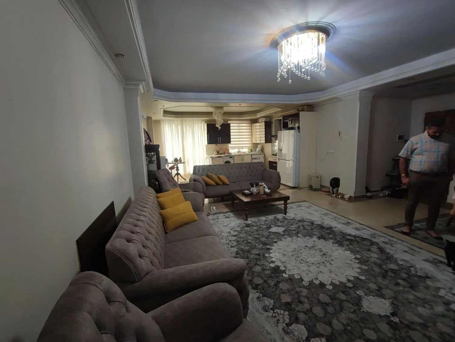 آپارتمان ۱۱۶ متر چهارباغ جنت آباد جنوبی