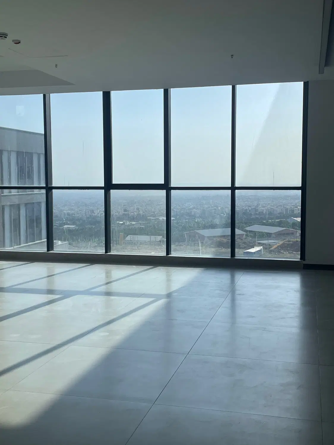 اجاره مغازه ۲۵ متری زیباشهر