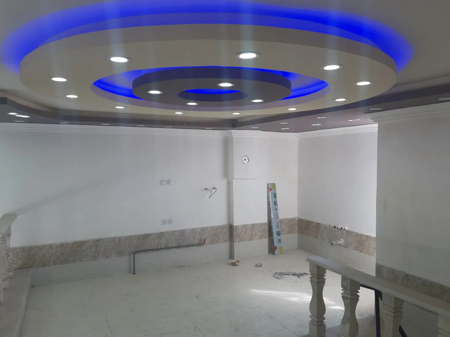 فروش مغازه ۴۸ متری شهرک گلمان اول خیابان قدرتی