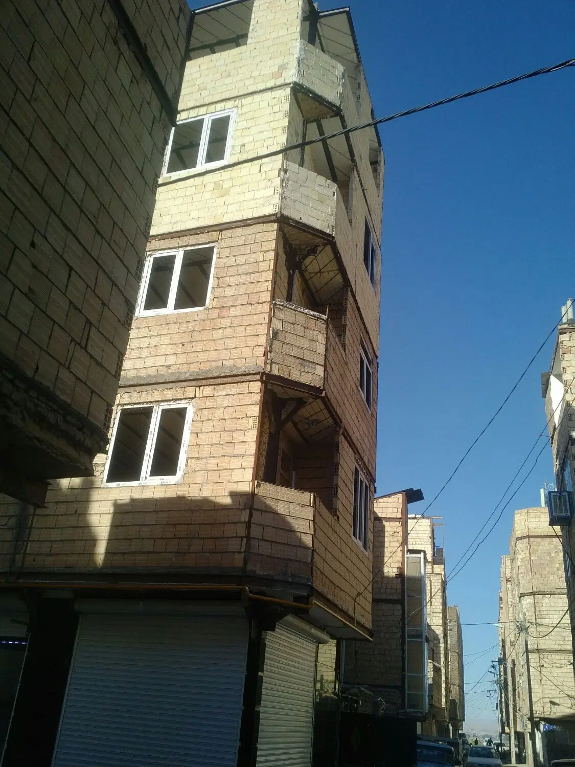 آپارتمان 90 متری آسانسور دار