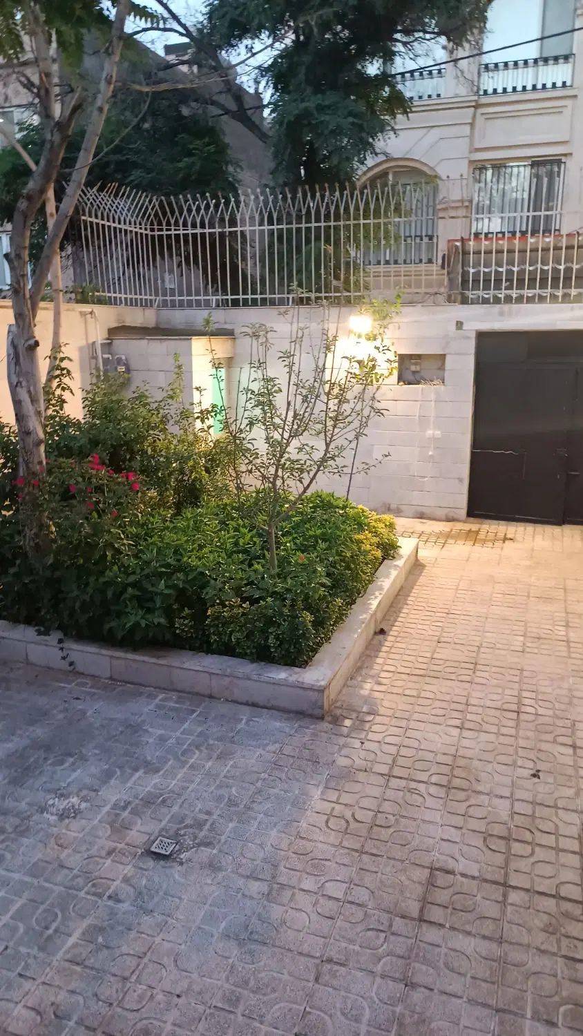 ویلایی بلوار حافظ دارای پروانه تسویه شده