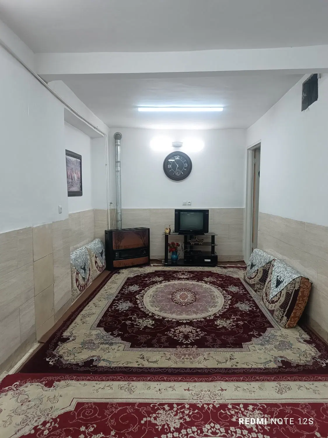 52متر ط همکف پانزده متری سعدی خانواده یا دانشجو