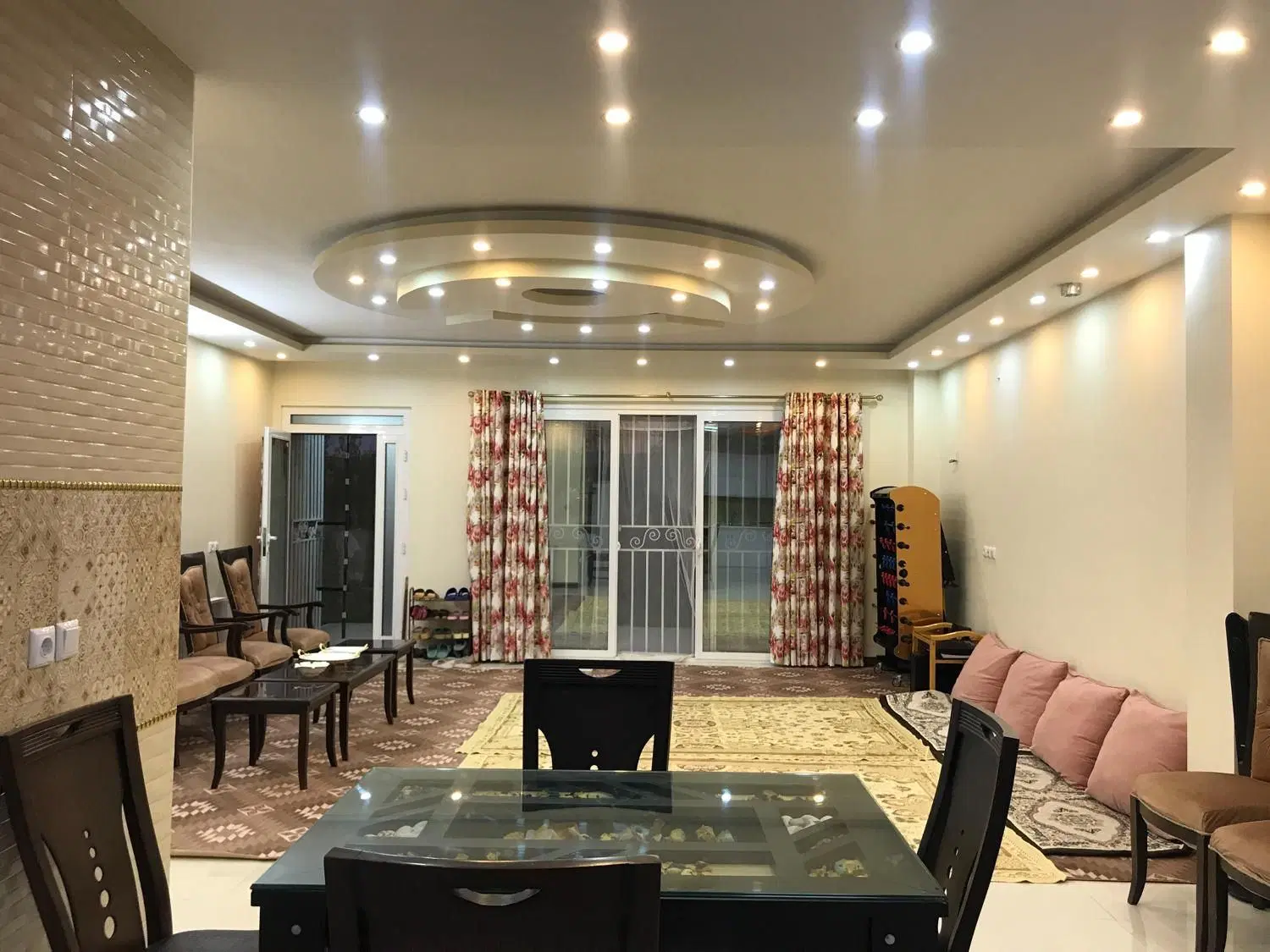 ویلای ۲۰۰ متر شریف آباد دو قدمی بلوار