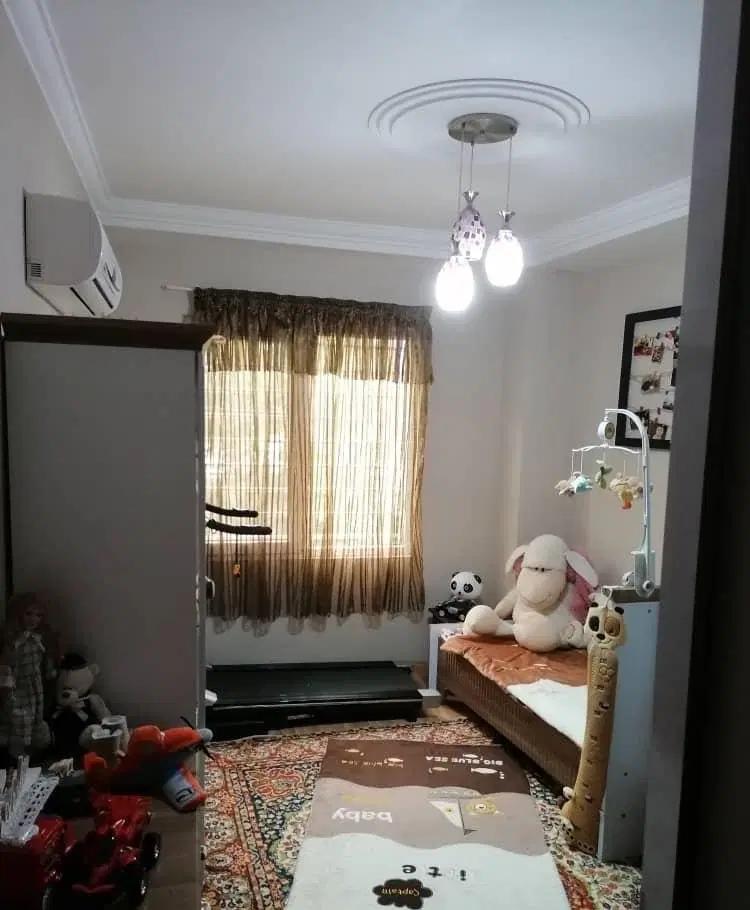 ۹۵ متر دو خواب قیمت مناسب گلسار گلباغ نماز