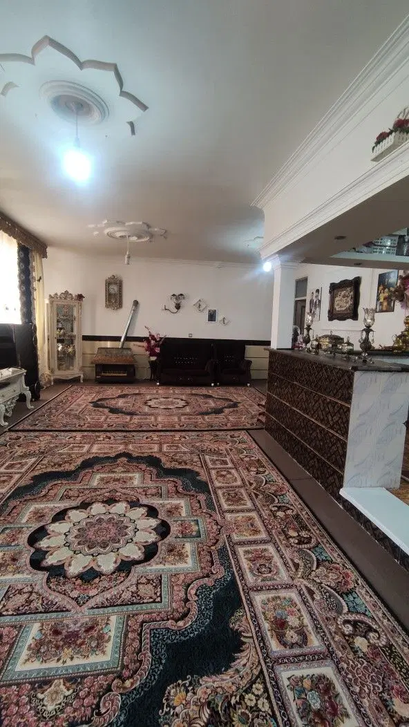 ویلایی دوطبقه مجزا