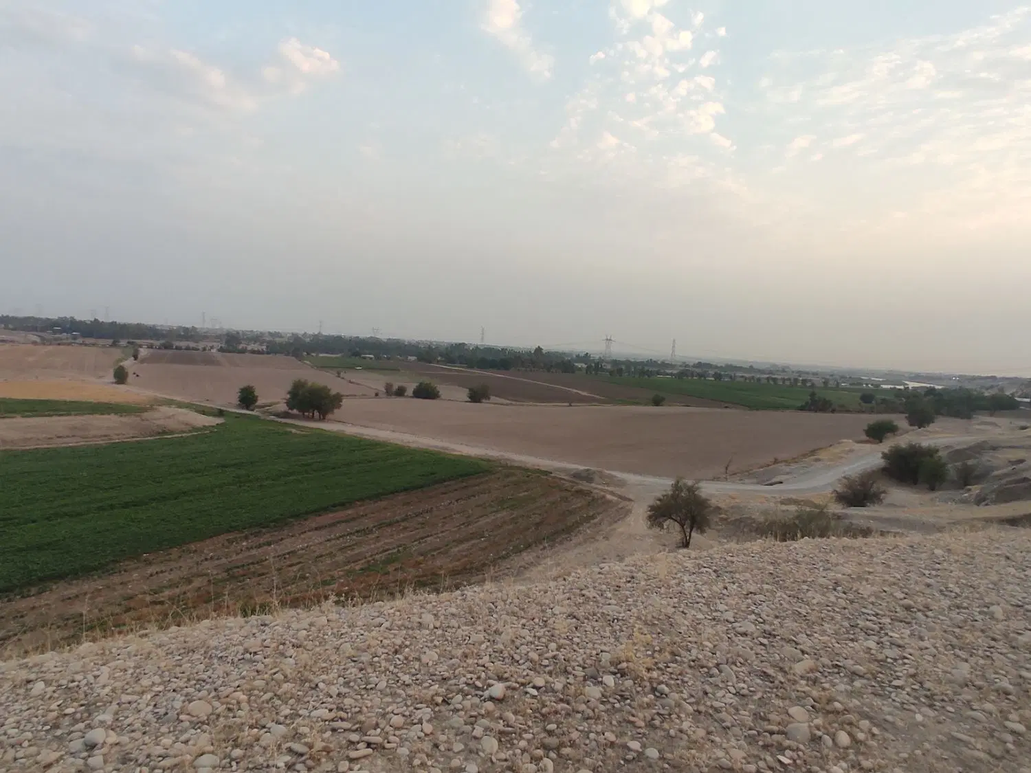 فروش زمین چهار دیواری