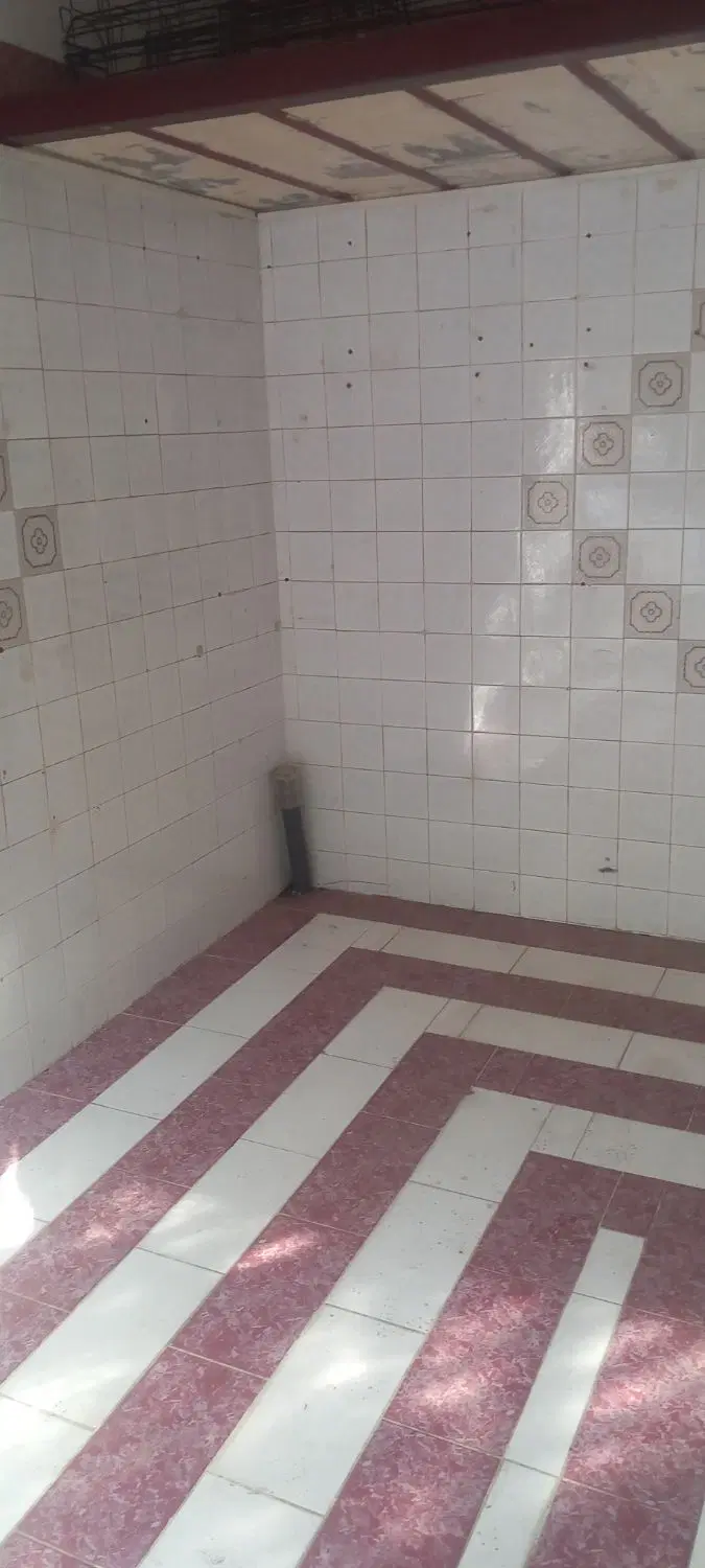 مغازه دولت اباد خیابان شرکت