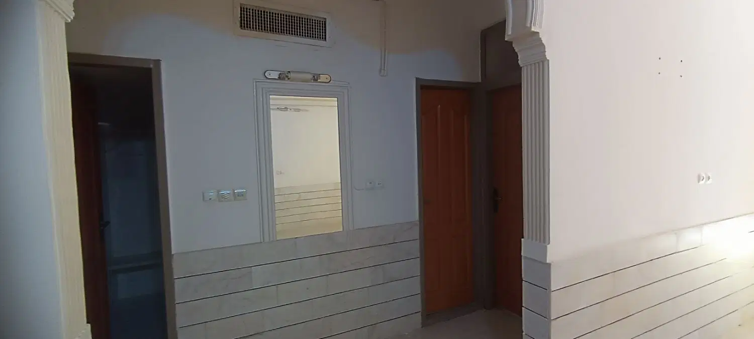 فروش خانه همکف در کوثر 2