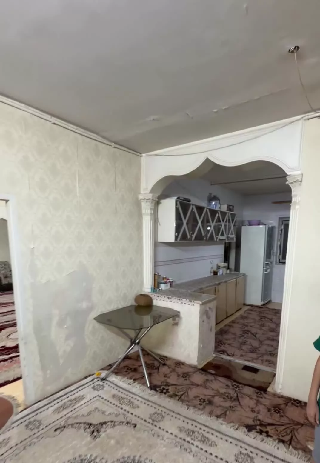 آپارتمان 180مترB2 طبقه همکف
