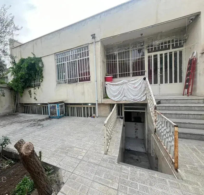 کلنگی خانه ویلایی ۱۸۰ متری کاوه بازار نقره