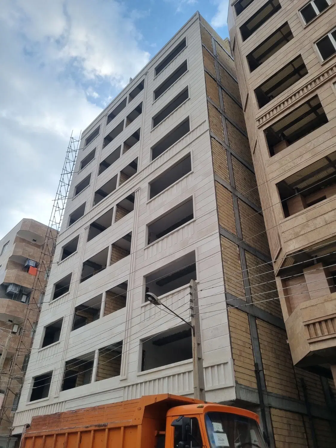 اپارتمان ۱۱۵ متری جهاد شهرداری  پرواز