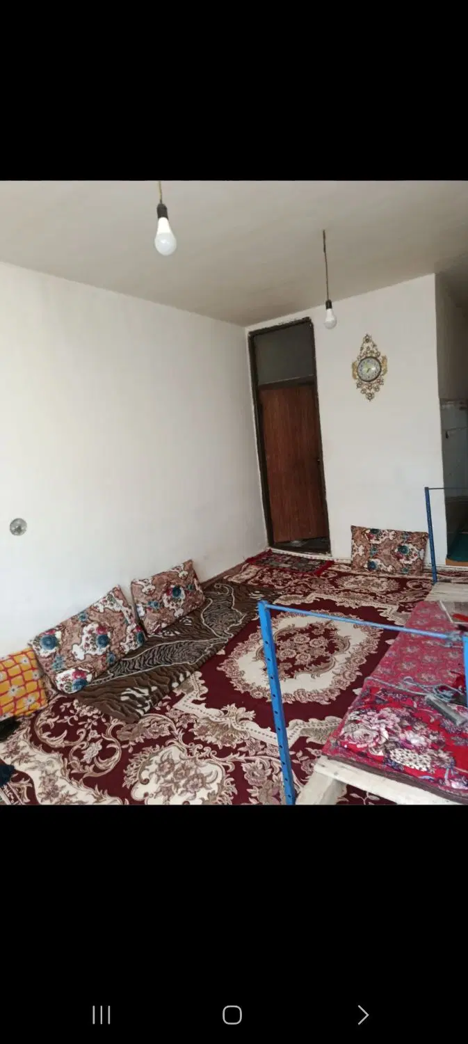 یک حیاط ۴۳متری تمام امتیاز