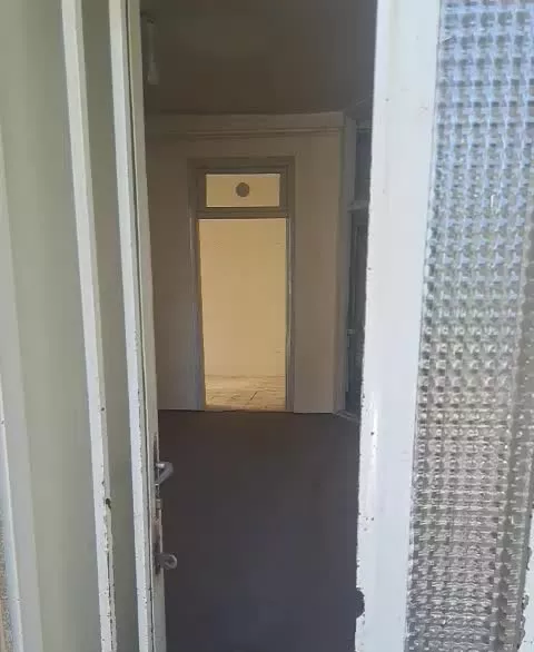 خانه و حیاط مستقل