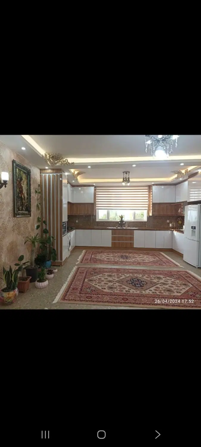 خانه ویلایی دو طبقه طبقه دوم نیمه کاره در شهر النی