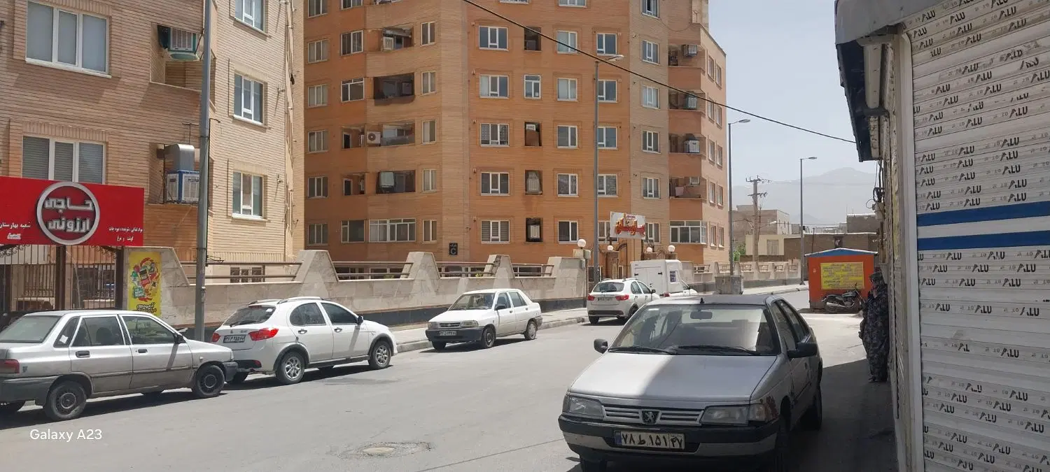 مغازه تجاری ۲۰متری سنجان مجتمع بهارستان
