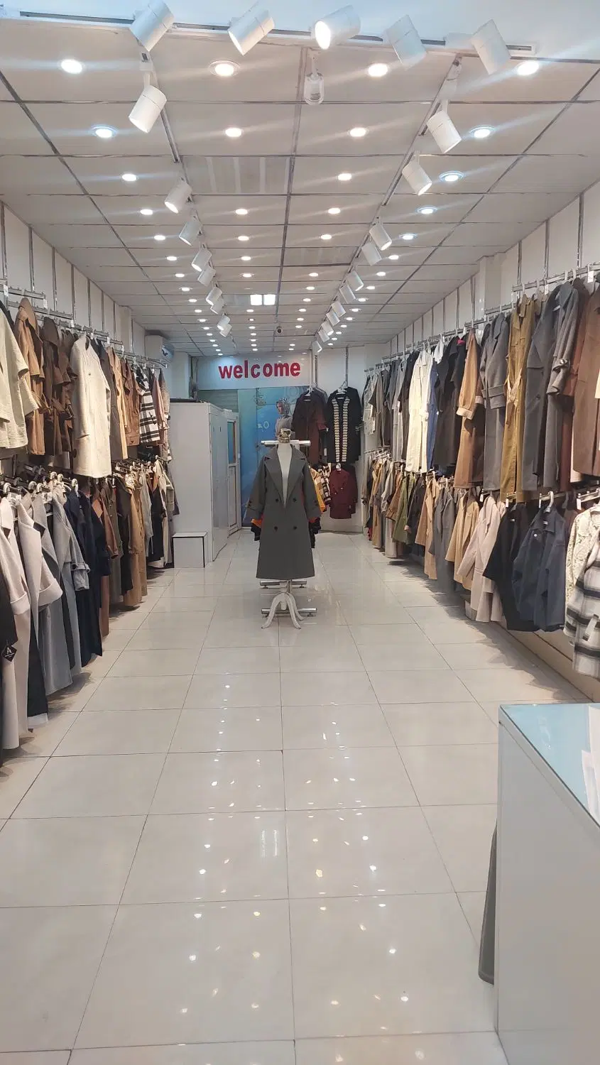 مغازه با پاخور خوب بیست متری شهید بهشتی