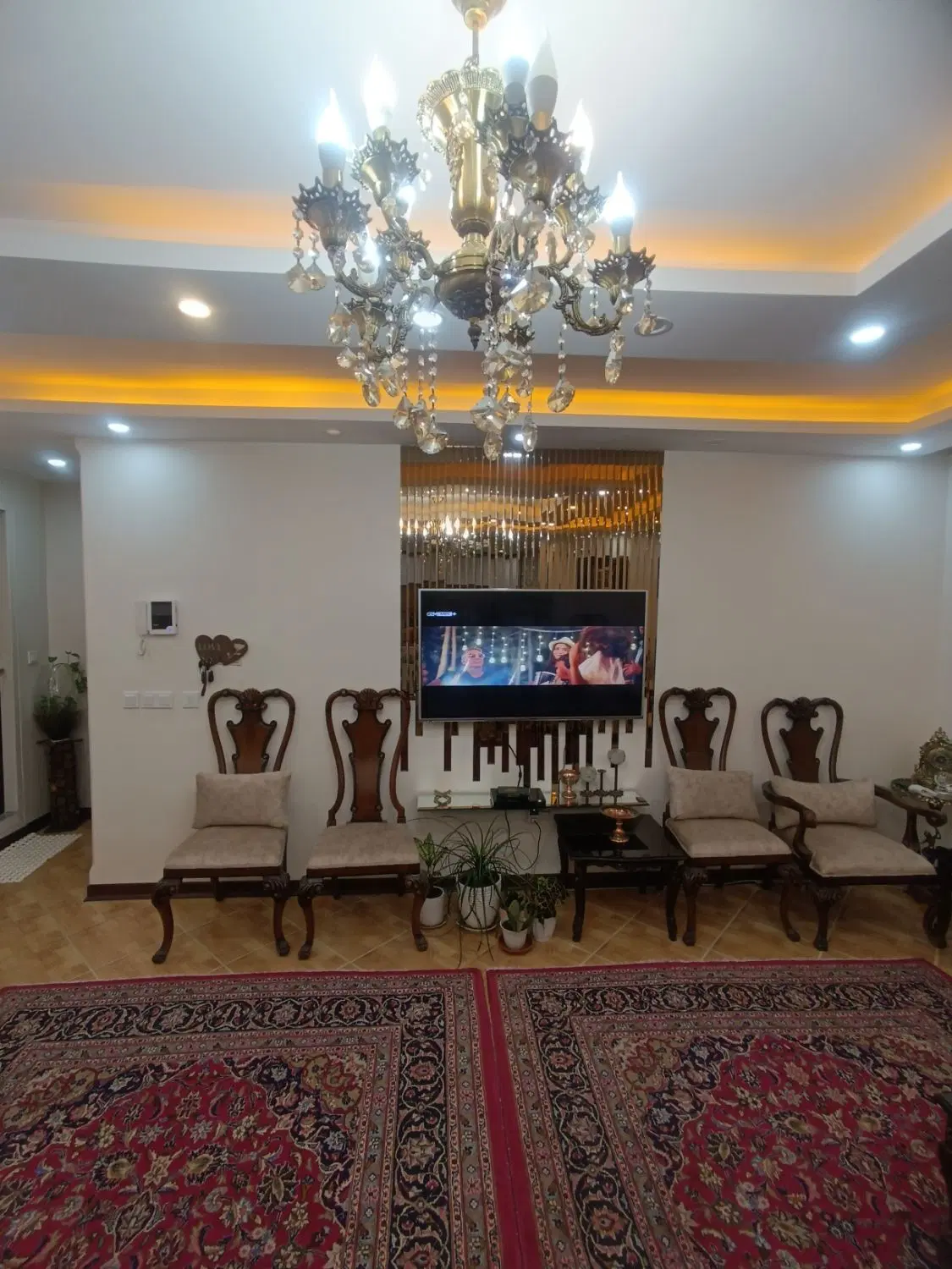 اپارتمان ۸۵ متری فاز ۴ مهرشهر
