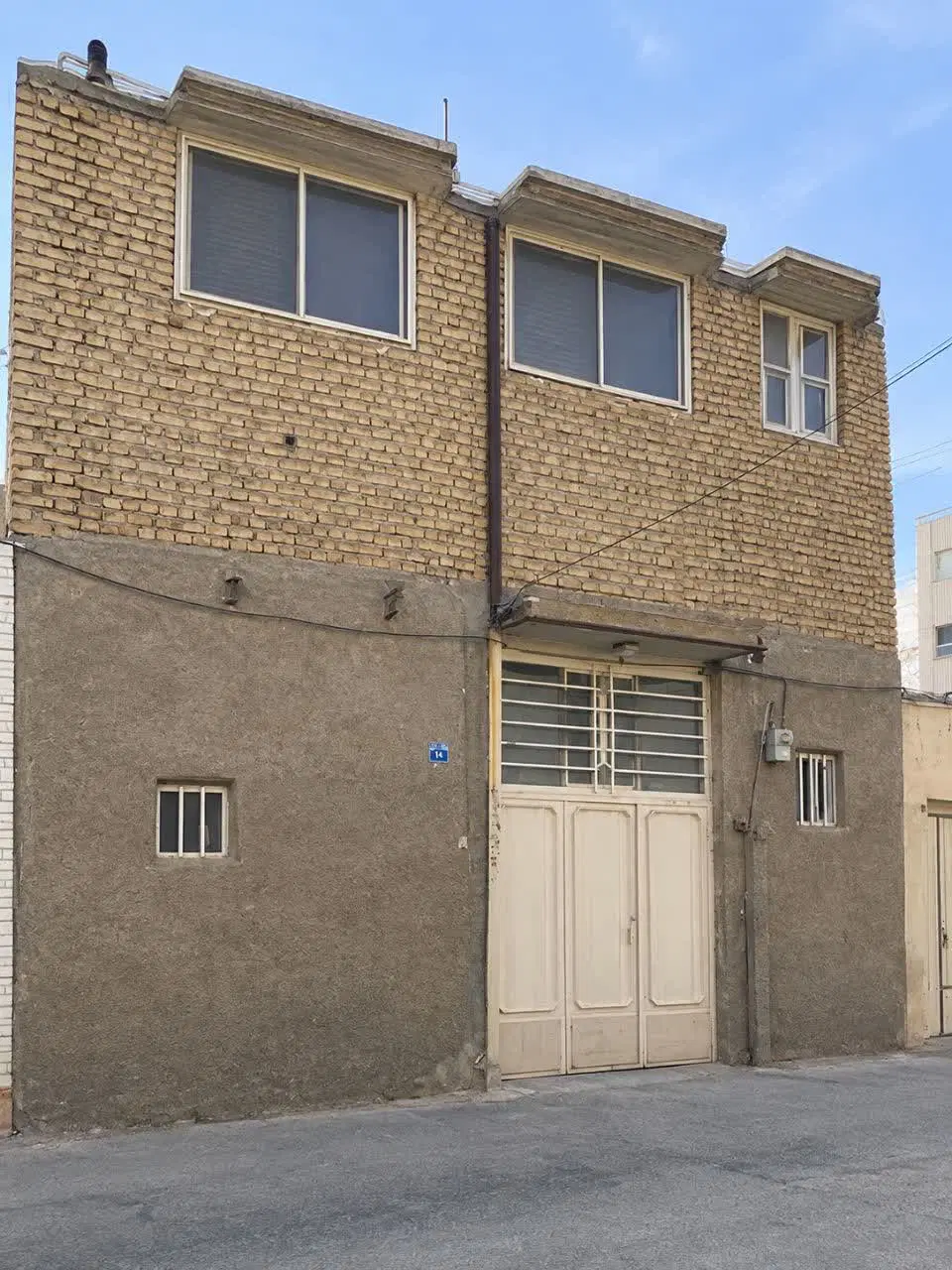 فروش ویلایی دوطبقه ۱۶۲ متری سنددار_ خیابان شاهد