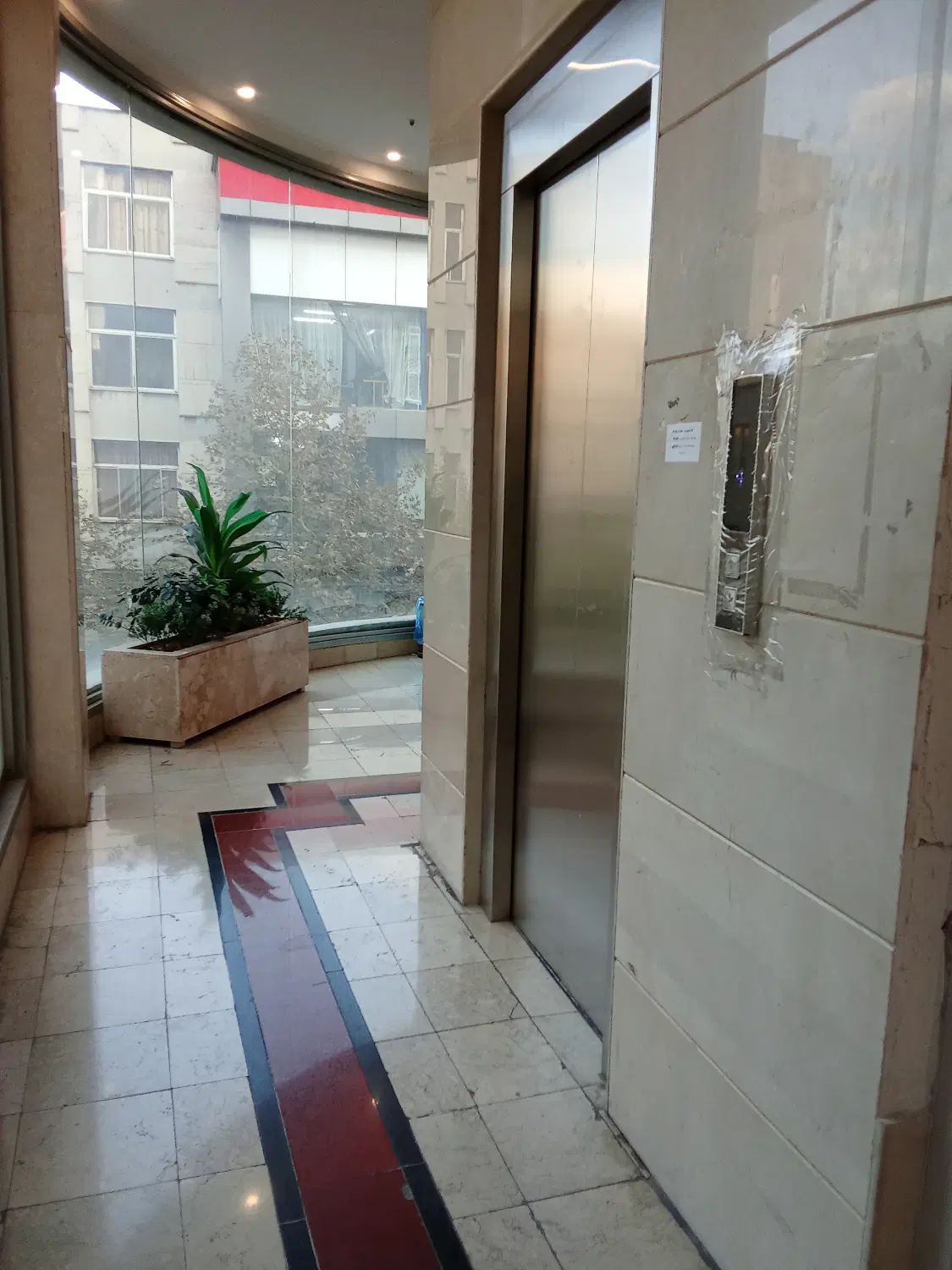 مغازه ۱۹ متری
