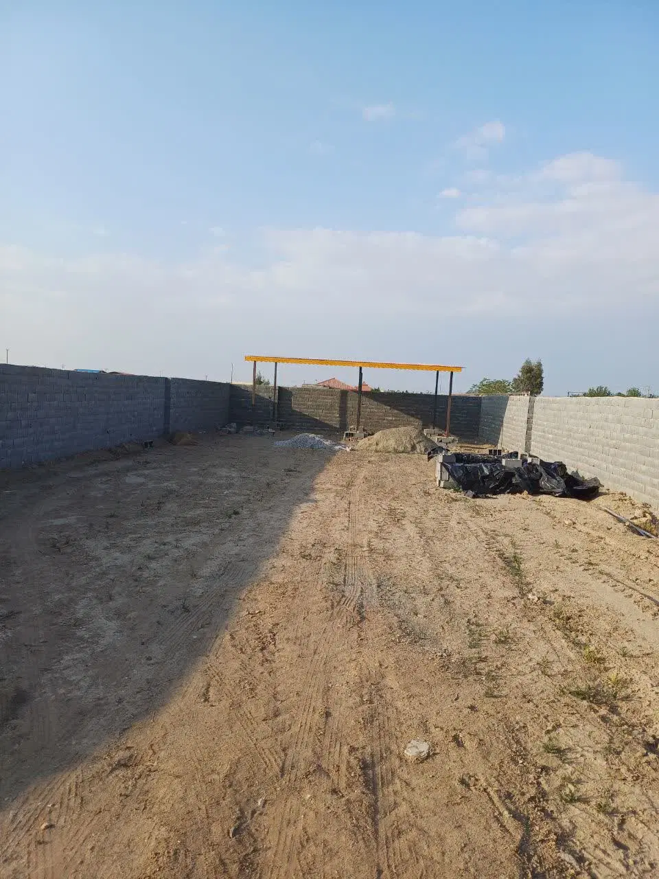 چهاردیواری ۵۰۰متری در دستجا