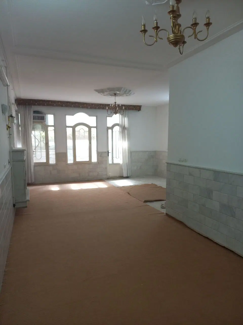 خانه دوبلکس  جنوبی ۲_۵ طبقه شیک و تمام سنگ