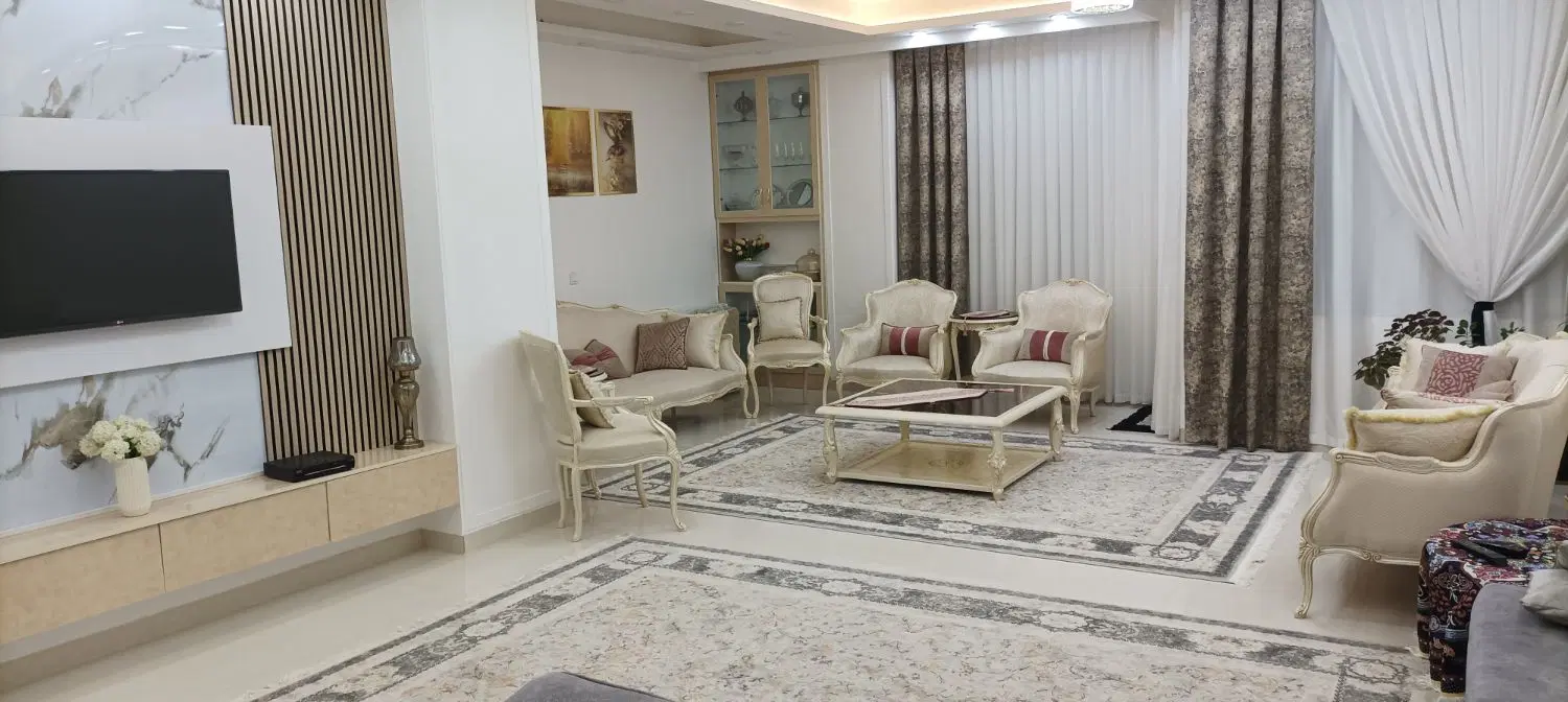 واحد آپارتمان ۱۲۵متر ۲ خوابه نوروزآباد