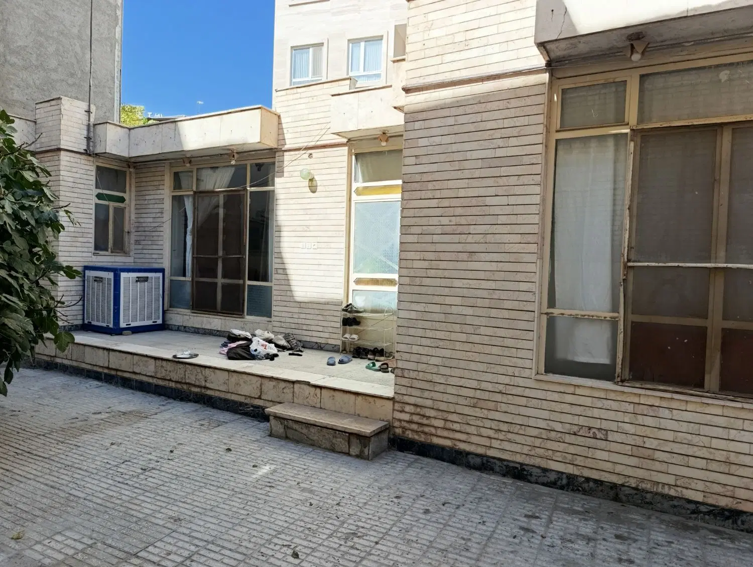 ویلایی امام حسین 265متر