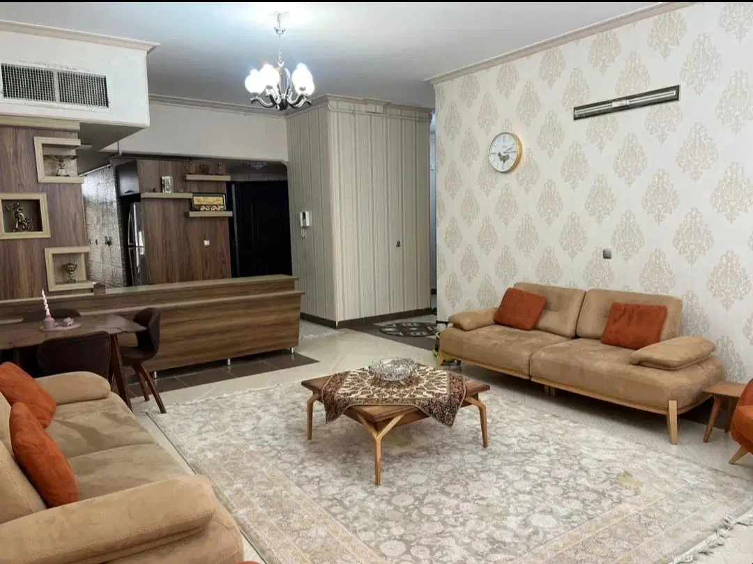۹۰ متر جمهوری (۱۴)