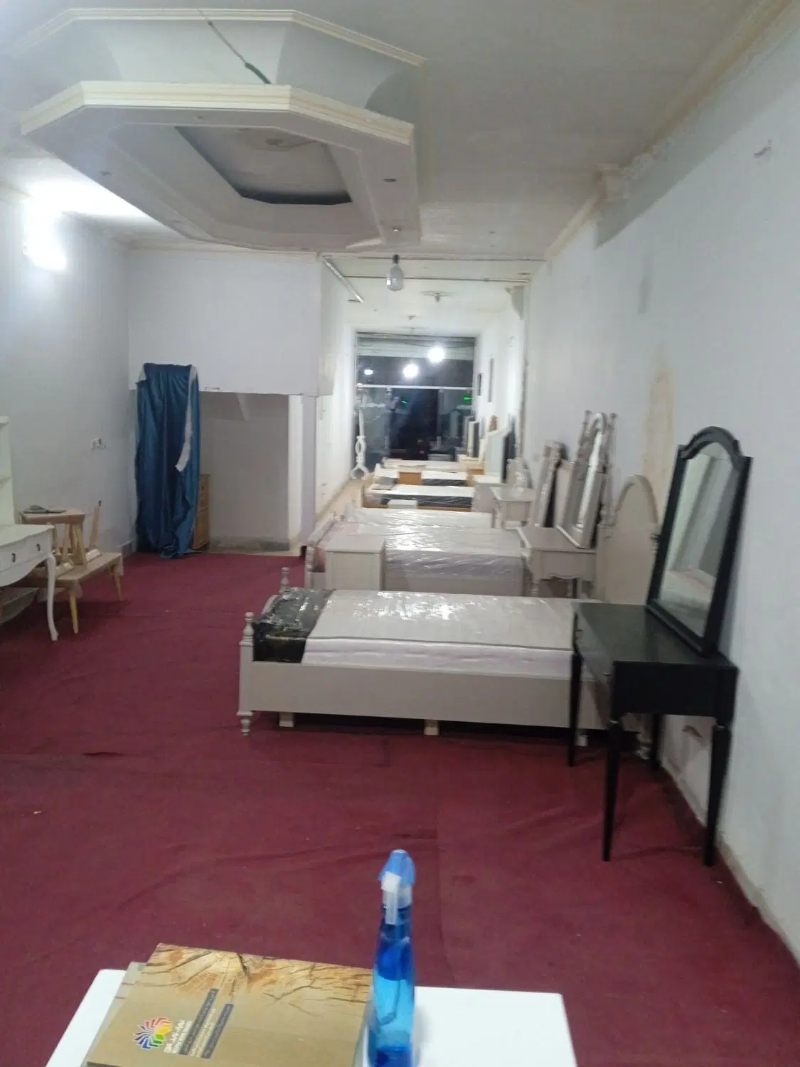 مغازه 100 متری
