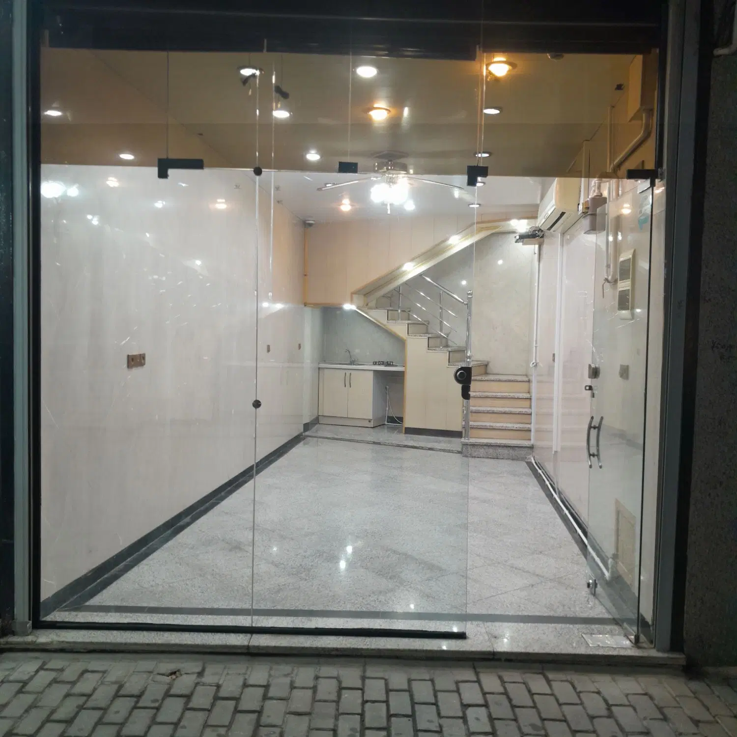 فروش مغازه خیابان مطهری