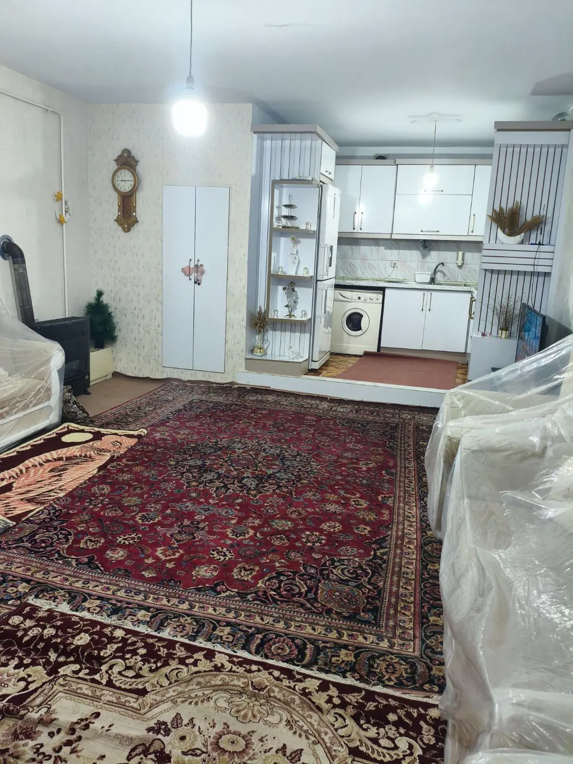آپارتمان سه طبقه در پاسداران