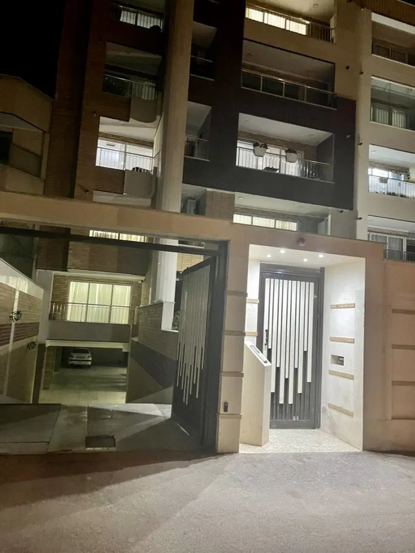اپارتمان برازنده صفائیه ۳ خواب