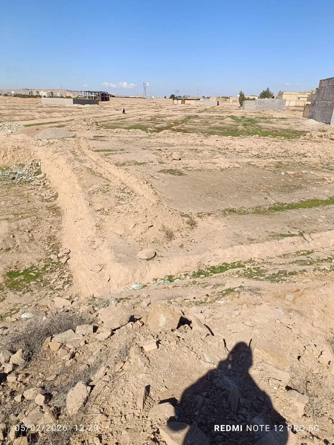 زمین تجاری و مسکونی