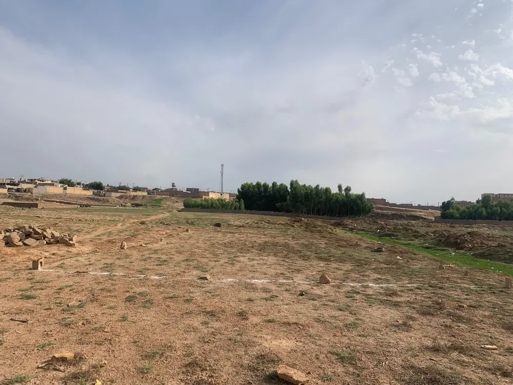 زمین فروشی