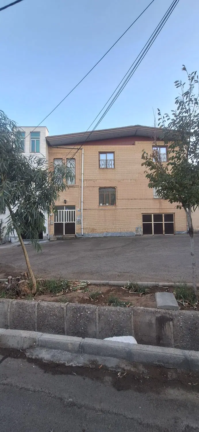 فروش ملک بر خیابان شهرک فجر