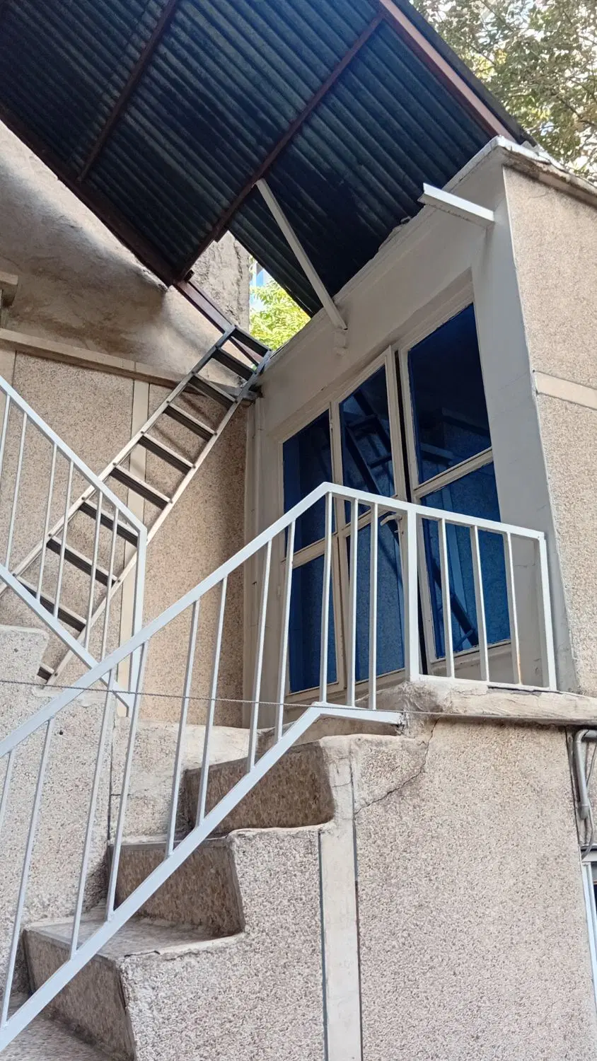 ۶۶متر تخلیه دربستی ۲طبقه