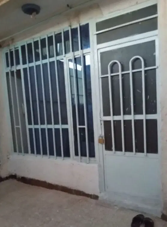 منزل ۶۰متری طبقه اول راه مستقل