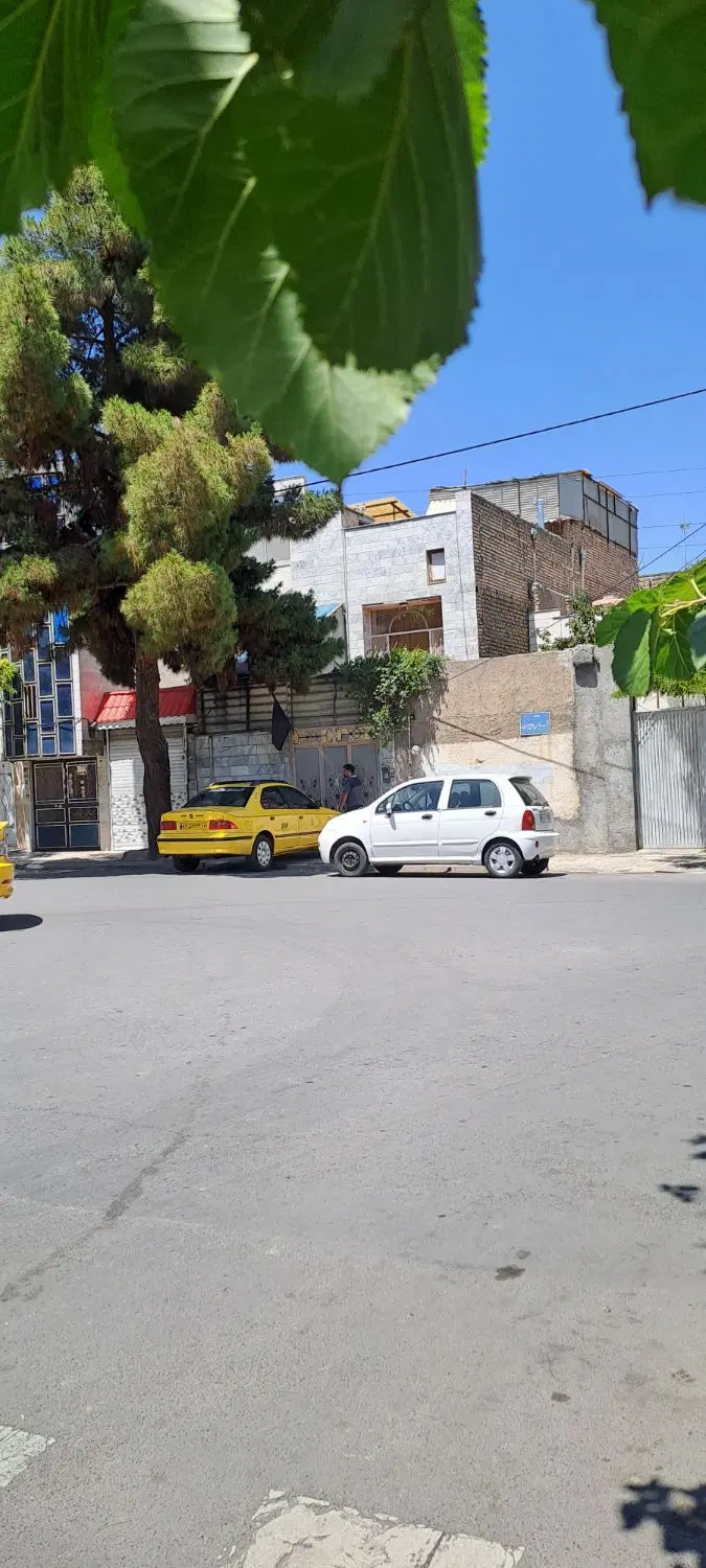 دربست  دوطبقه نیم  ماشین رو حاشیه ۳۵متری